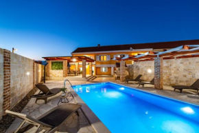 Villa Mendula Zadar Villas